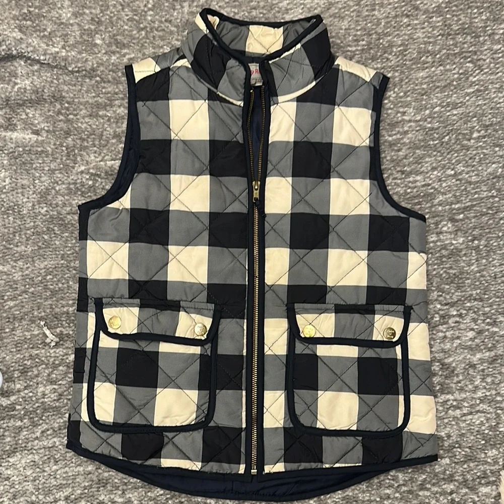 NWOT girls navy gingham zip up vest & cream faux fur open front vest 10/12